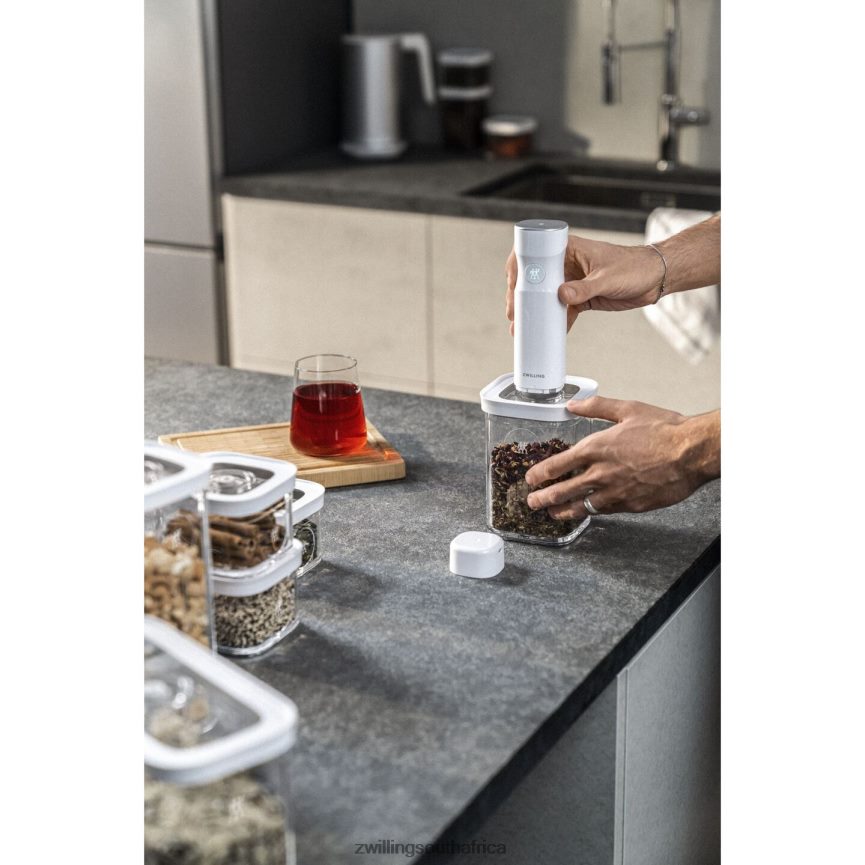 Kitchen Zwilling 2H4BZ4475 Fresh & Save CUBE Container L, 1.75 qt, transparent-white - Image 7