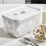Kitchen Zwilling 2H4BZ4506 Fresh & Save L Vacuum Container, plastic, semitransparent-grey - Image 5