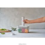 Kitchen Zwilling 2H4BZ4506 Fresh & Save L Vacuum Container, plastic, semitransparent-grey - Image 6