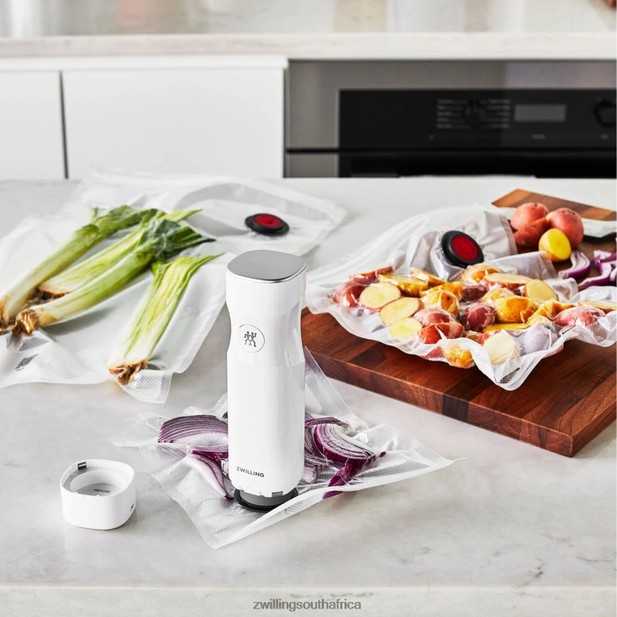 Kitchen Zwilling 2H4BZ4528 Fresh & Save Pump and Bag Set, S / 4-pc, white - Image 2